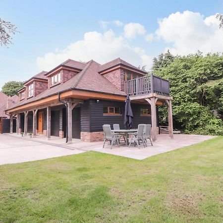 The Barn At Mulberry Lodge Мейдстън Екстериор снимка