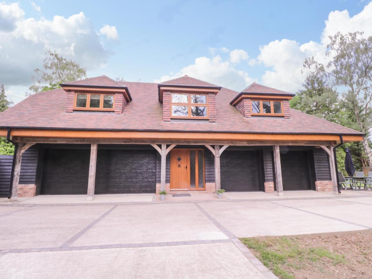 The Barn At Mulberry Lodge Мейдстън Екстериор снимка
